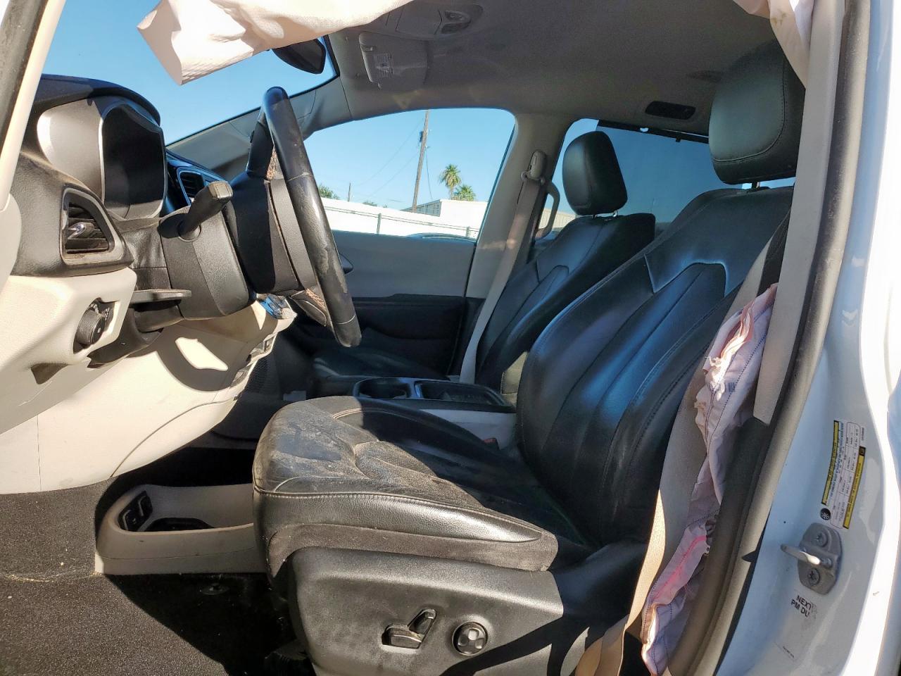 2020 Chrysler Pacifica Touring L VIN: 2C4RC1BG4LR134650 Lot: 91828875