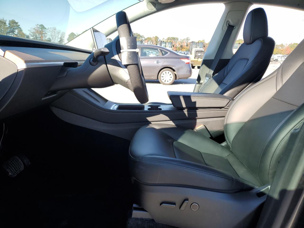 2025 Tesla Model Y VIN: 7SAYGDEE2SA354312 Lot: 91089995