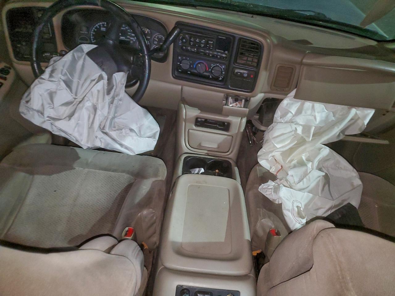 2001 Chevrolet Tahoe K150 VIN: 193639 Lot: 94815045