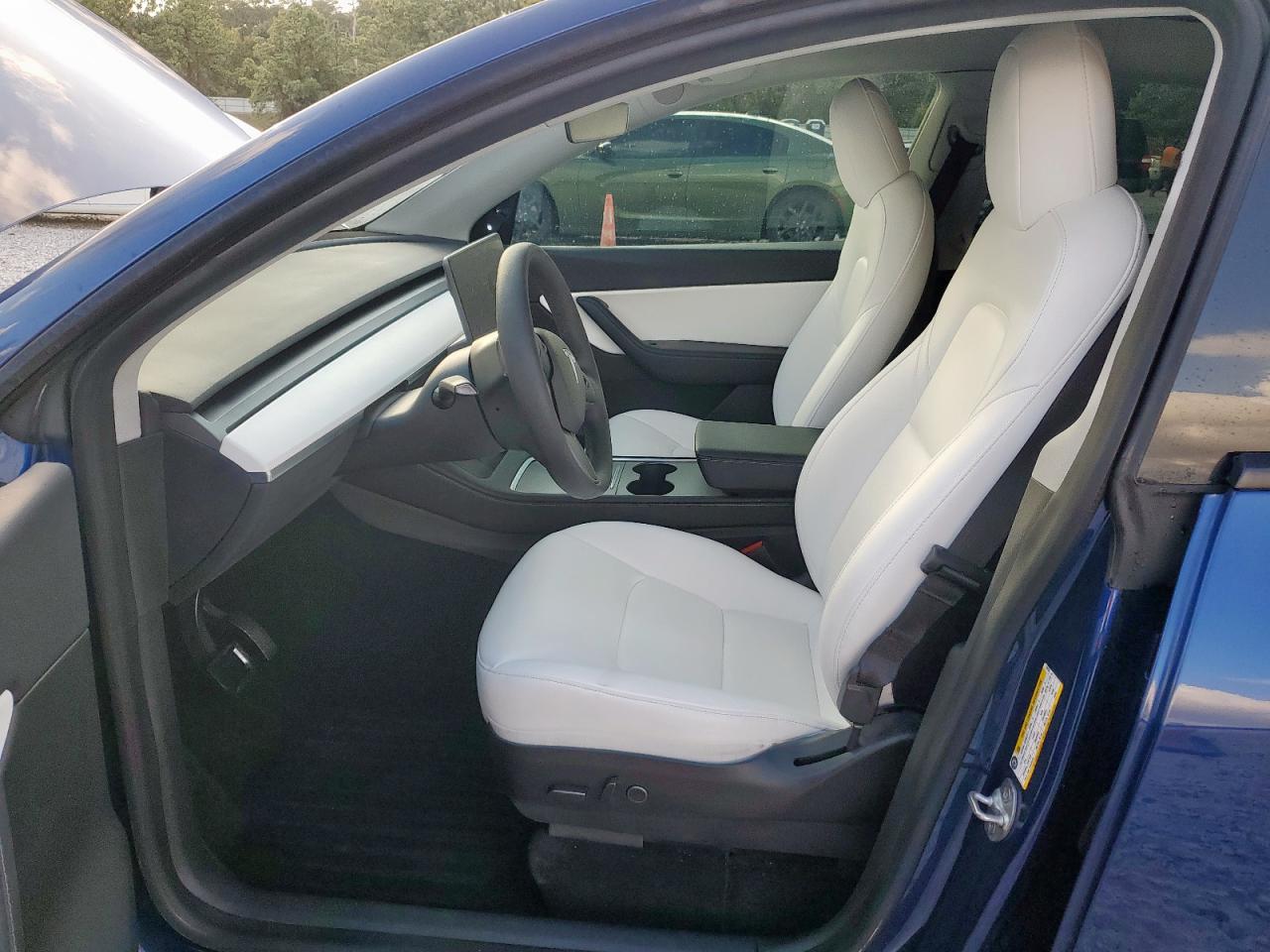 2021 Tesla Model Y VIN: 5YJYGDEE2MF287987 Lot: 92928905