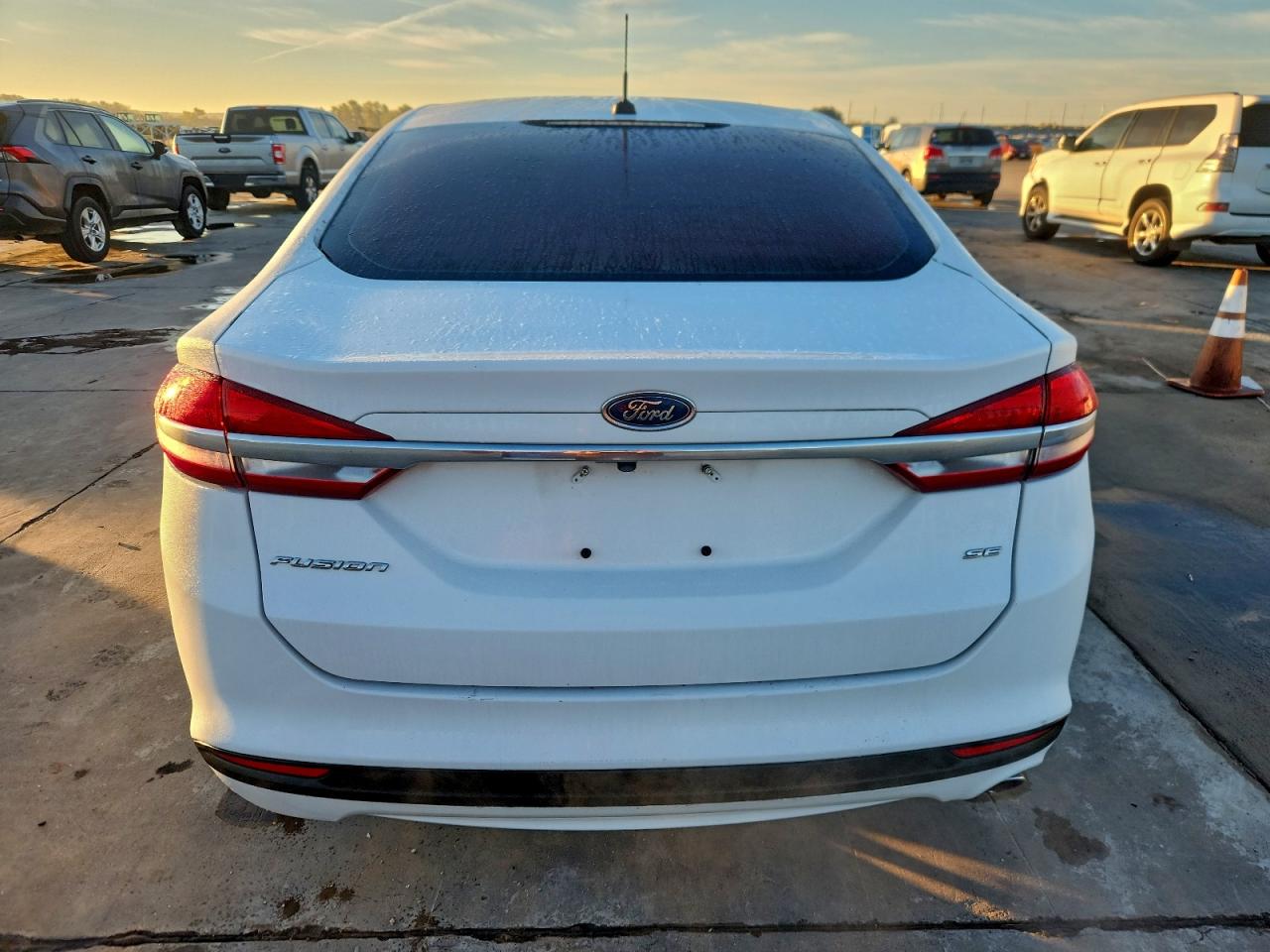 2017 Ford Fusion Se VIN: 3FA6P0H72HR164231 Lot: 94281115