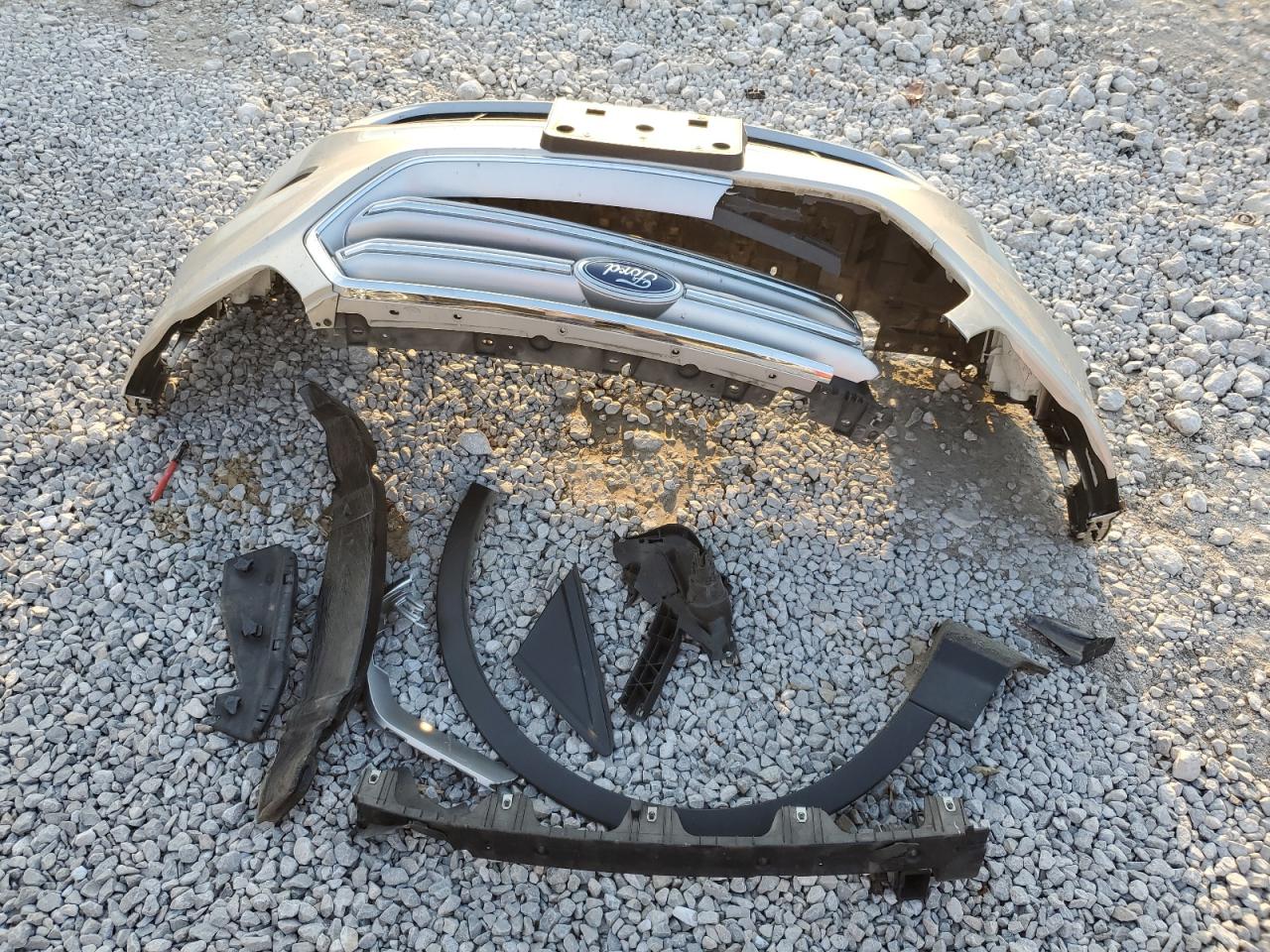 2017 Ford Escape Titanium VIN: 1FMCU9JD3HUC86420 Lot: 92281995