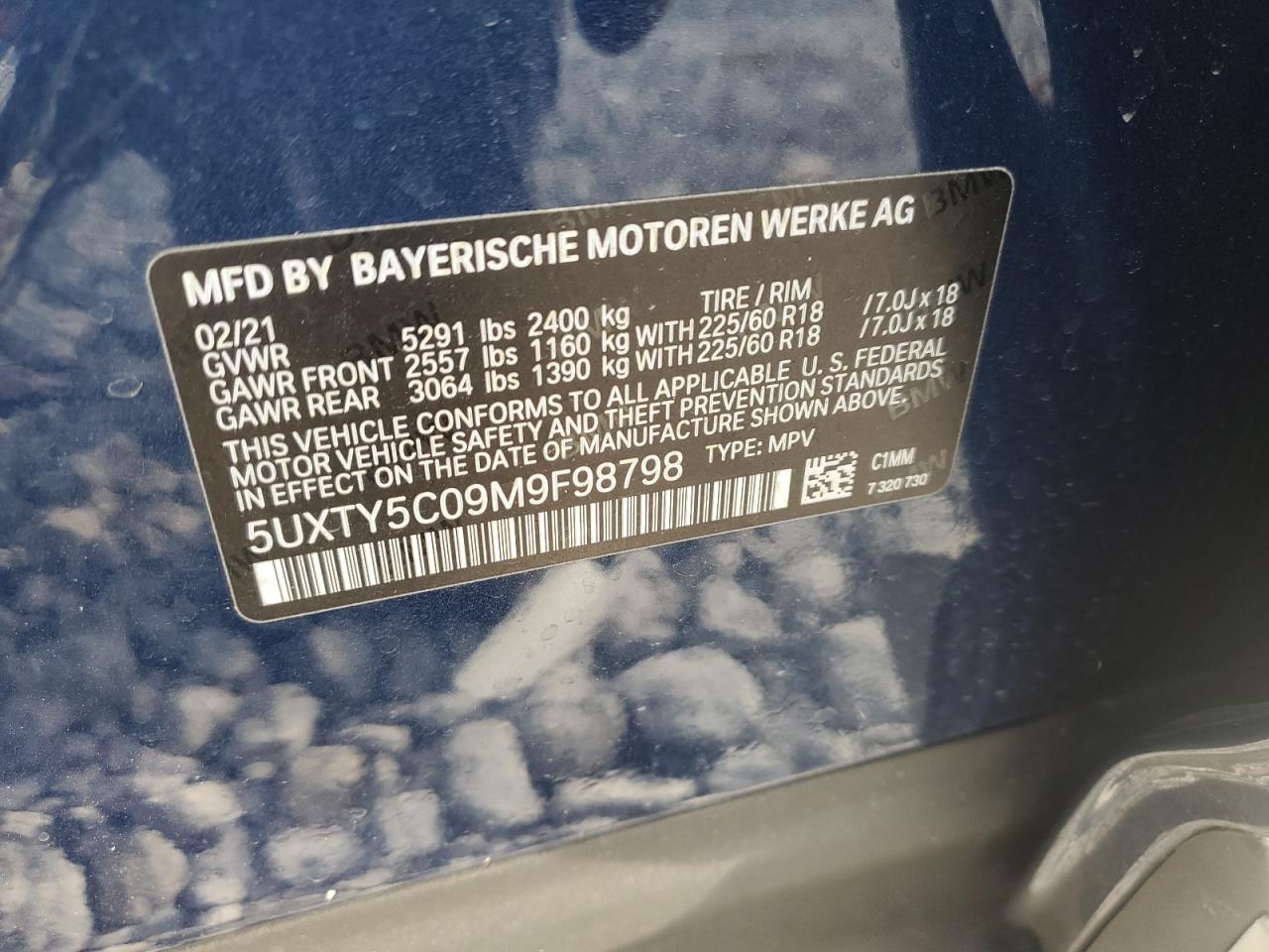 Фото: 5UXTY5C09M9F98798