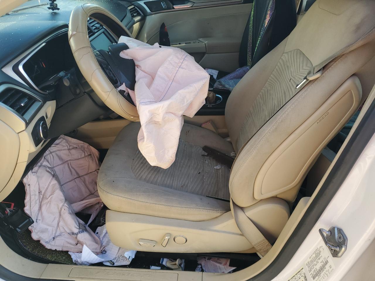 2016 Ford Fusion Se VIN: 3FA6P0H71GR261743 Lot: 90643885