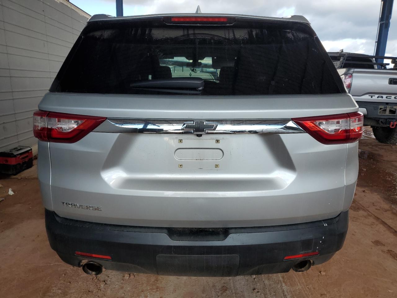 2019 Chevrolet Traverse Ls VIN: 1GNERFKW9KJ175738 Lot: 93670525