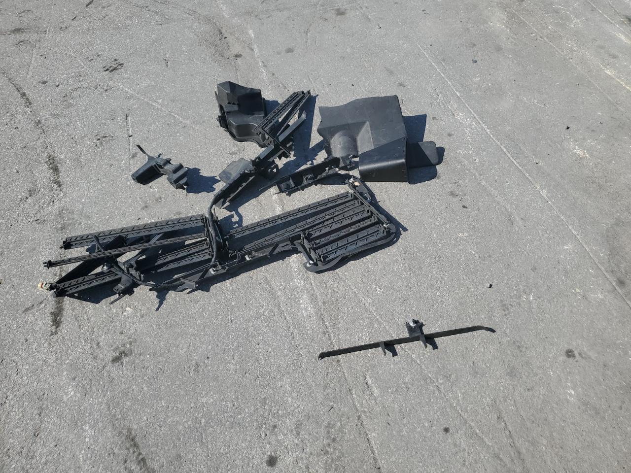 2018 GMC Sierra C1500 VIN: 1GTN1LEC4JZ250460 Lot: 92688895