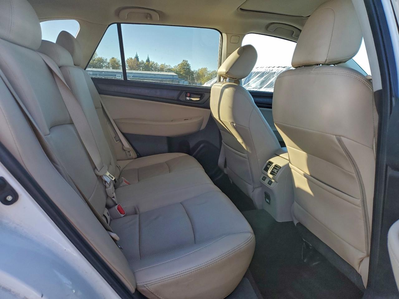 2015 Subaru Outback 2.5I Limited VIN: 4S4BSANC9F3268382 Lot: 92435735