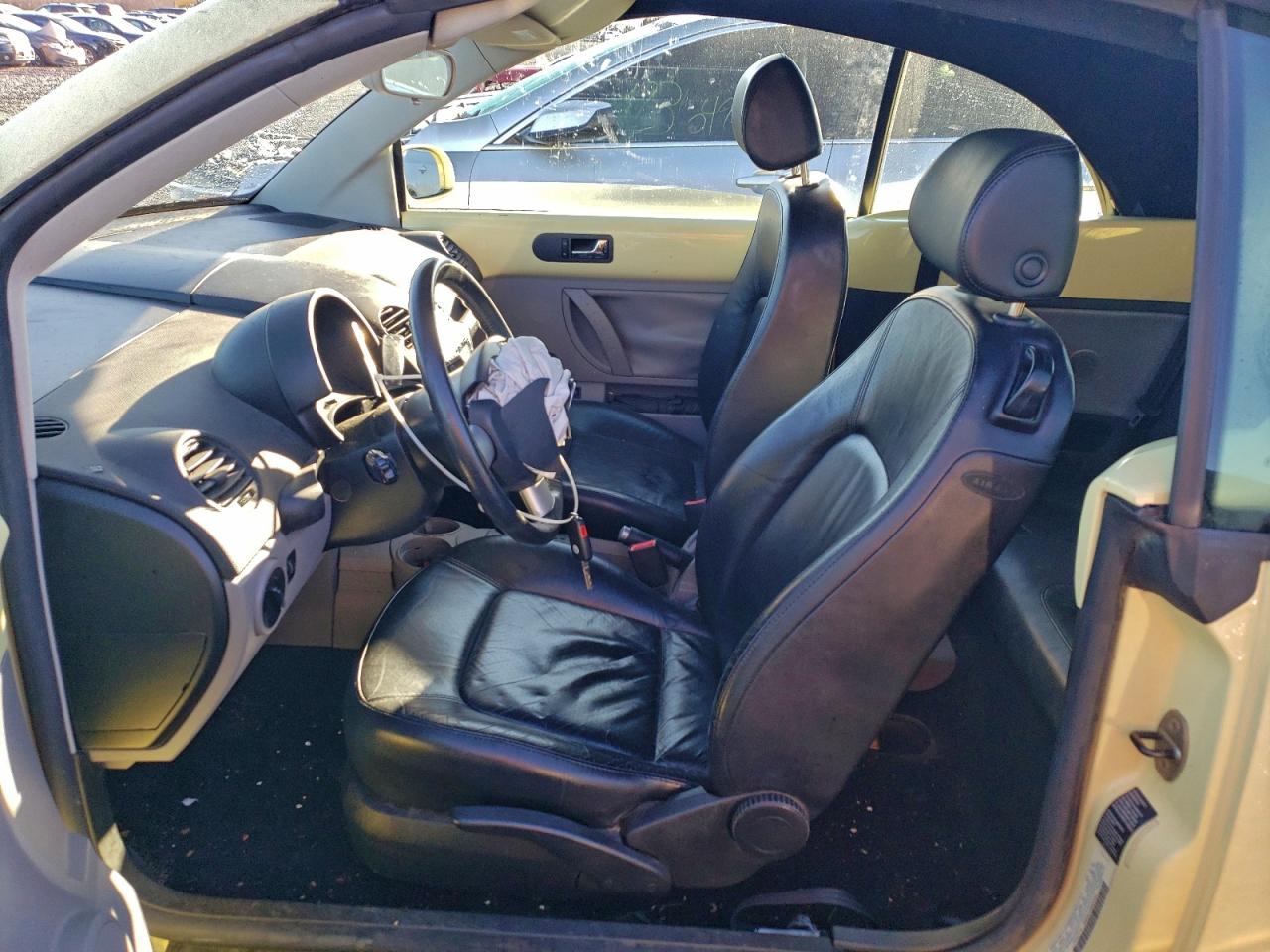 2004 Volkswagen New Beetle Gls VIN: 3VWCM31Y54M321457 Lot: 94082295