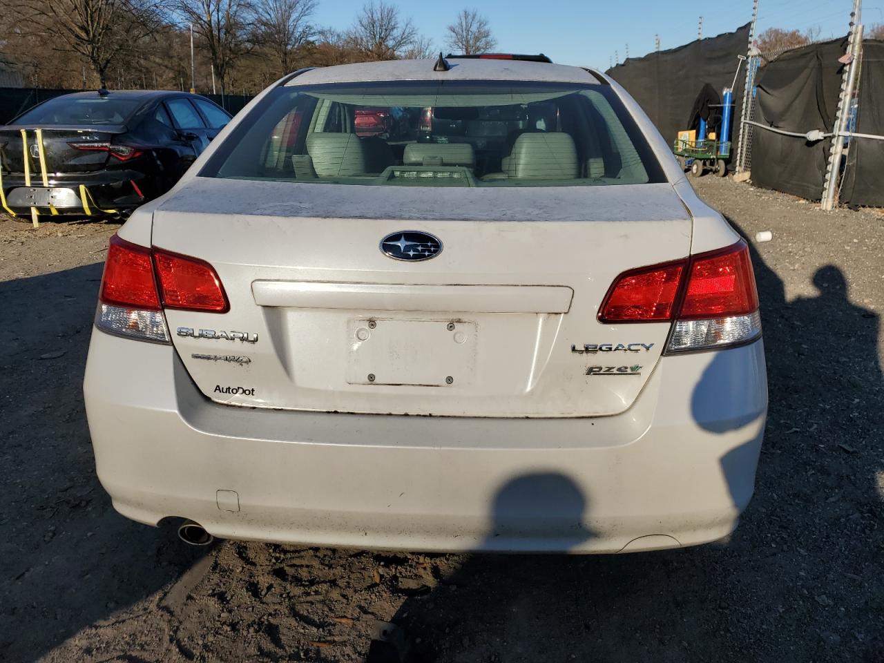 2011 Subaru Legacy 2.5I Limited VIN: 4S3BMBK69B3230227 Lot: 92224705