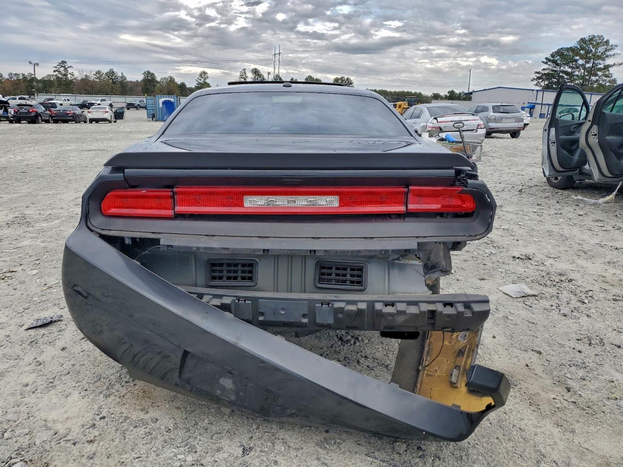 2011 Dodge Challenger VIN: 2B3CJ4DGXBH541856 Lot: 94292895