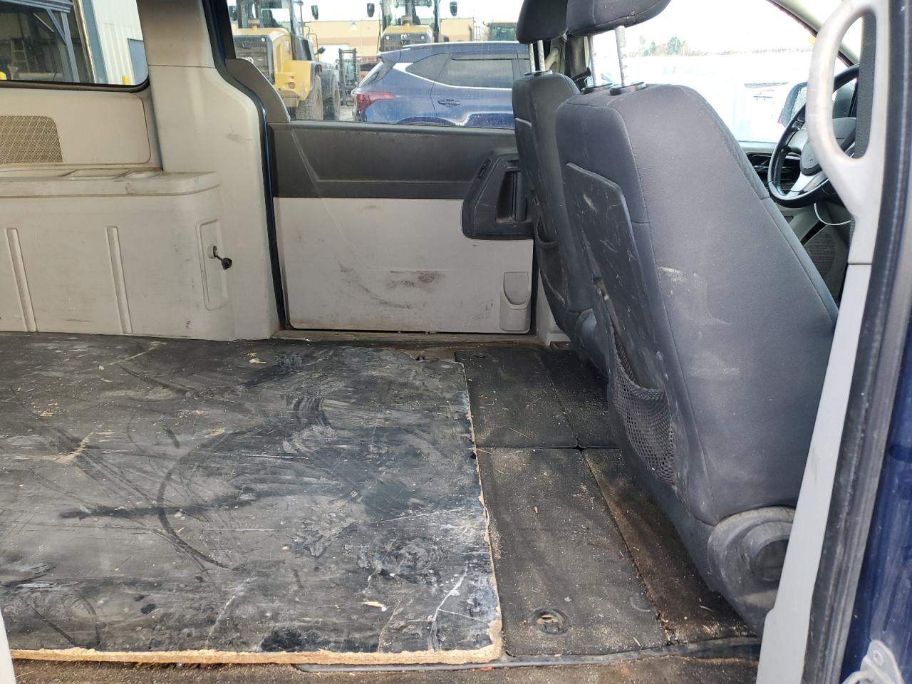 2010 Dodge Grand Caravan Se VIN: 2D4RN4DE1AR200501 Lot: 91141945