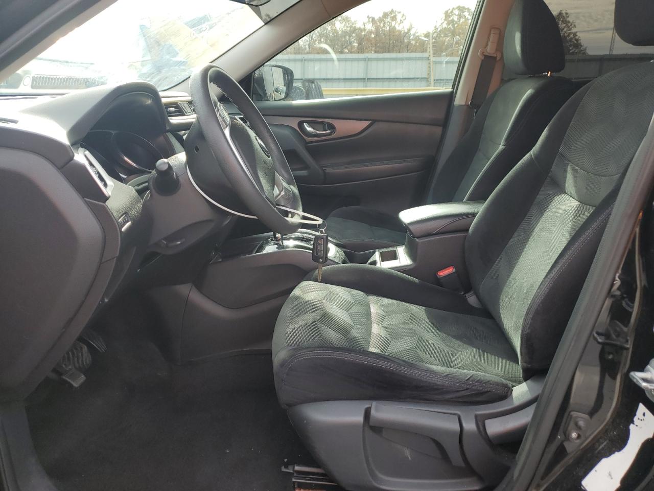 2015 Nissan Rogue S VIN: 5N1AT2MV0FC755522 Lot: 92466925