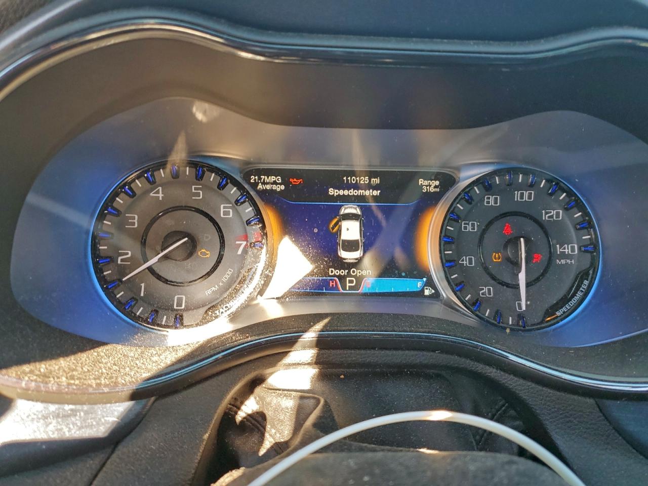 2015 Chrysler 200 S VIN: 1C3CCCDG2FN648579 Lot: 93118465