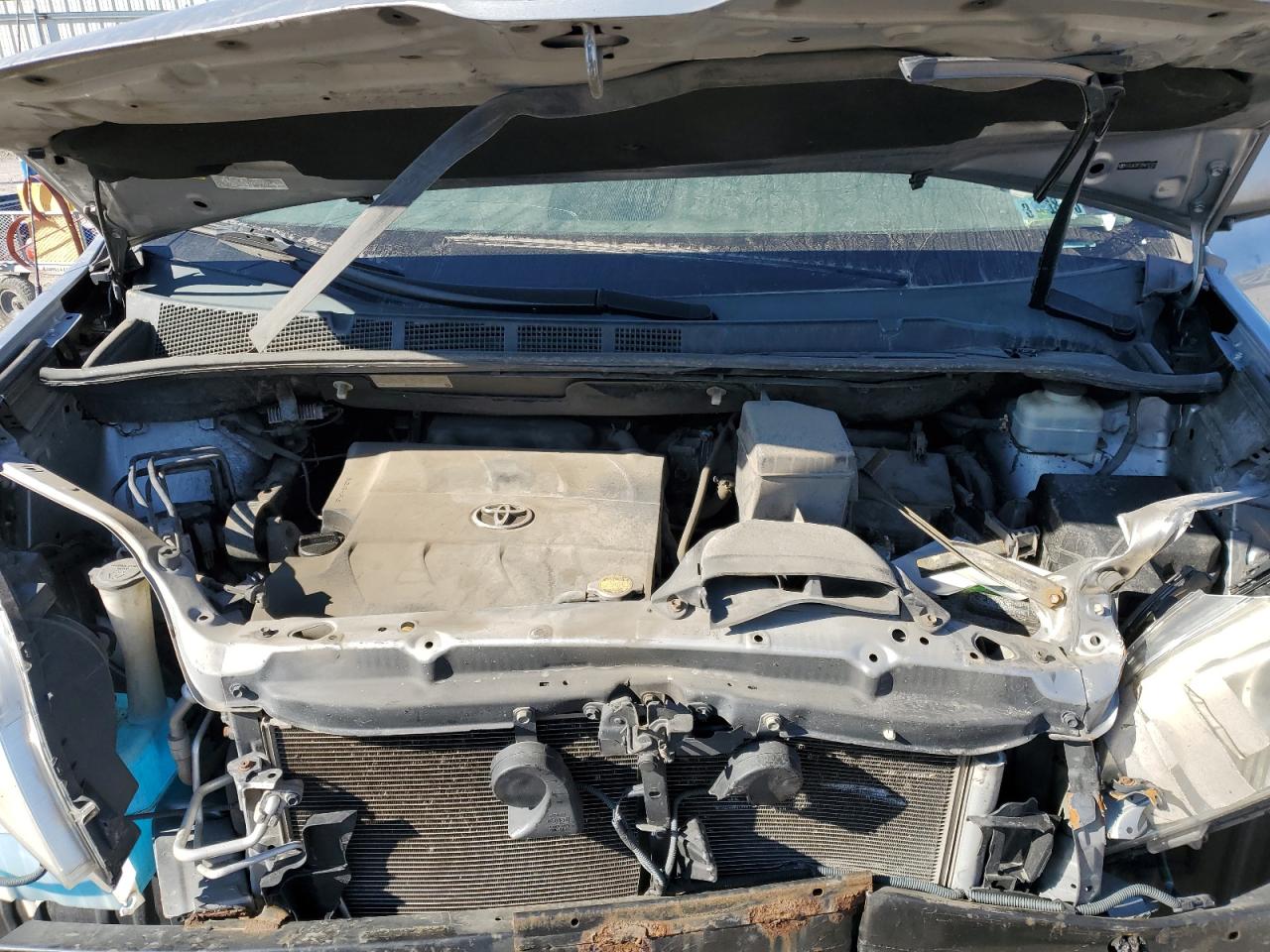 2011 Toyota Sienna Le VIN: 5TDJK3DC7BS015115 Lot: 91165365