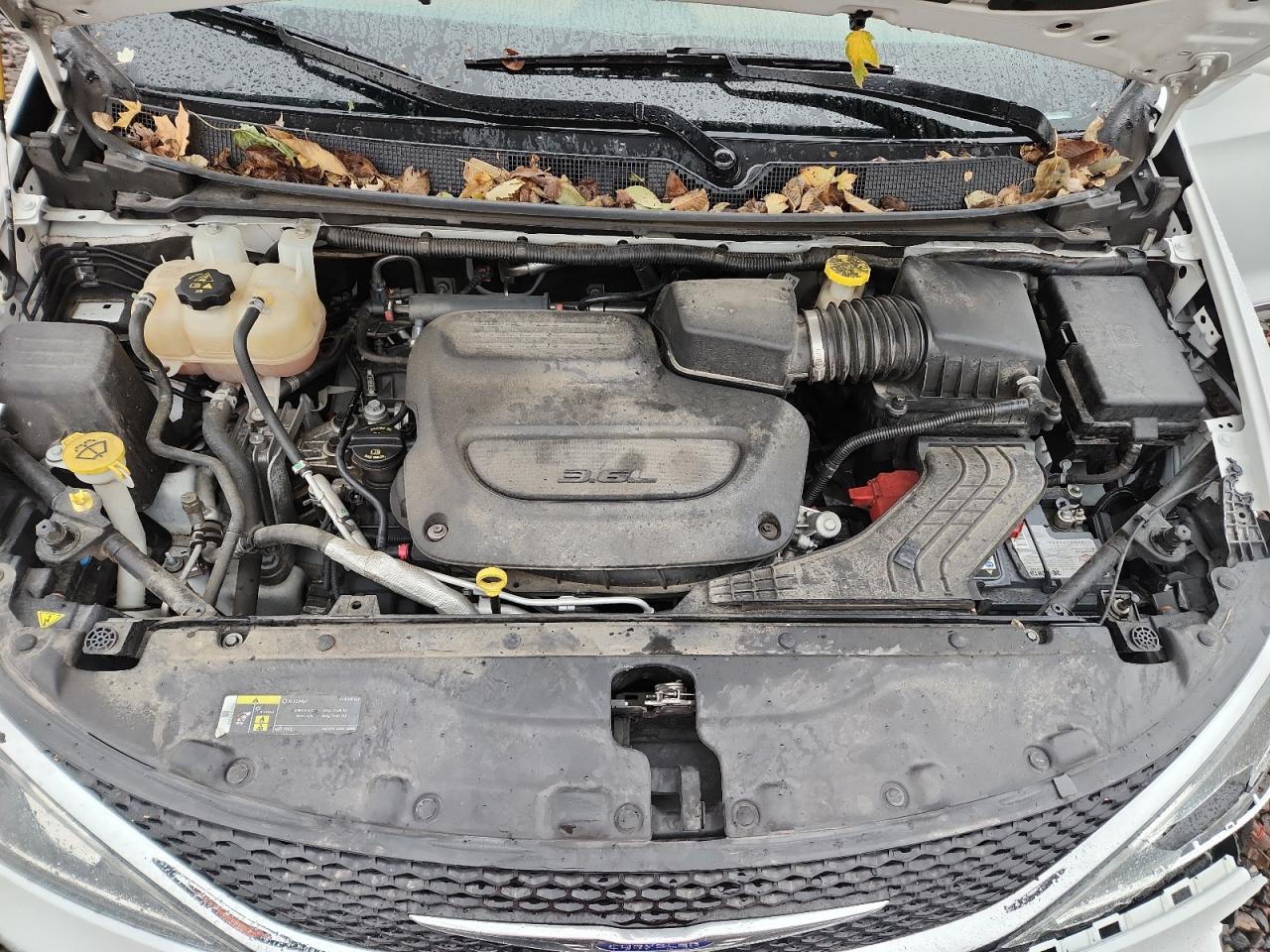 2019 Chrysler Pacifica Limited VIN: 2C4RC1GG4KR617224 Lot: 93220785