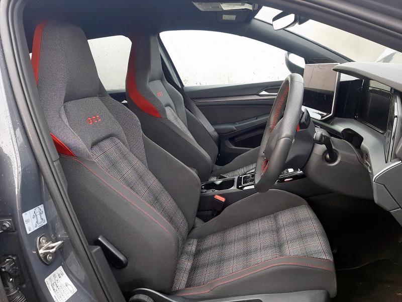 2024 VOLKSWAGEN GOLF