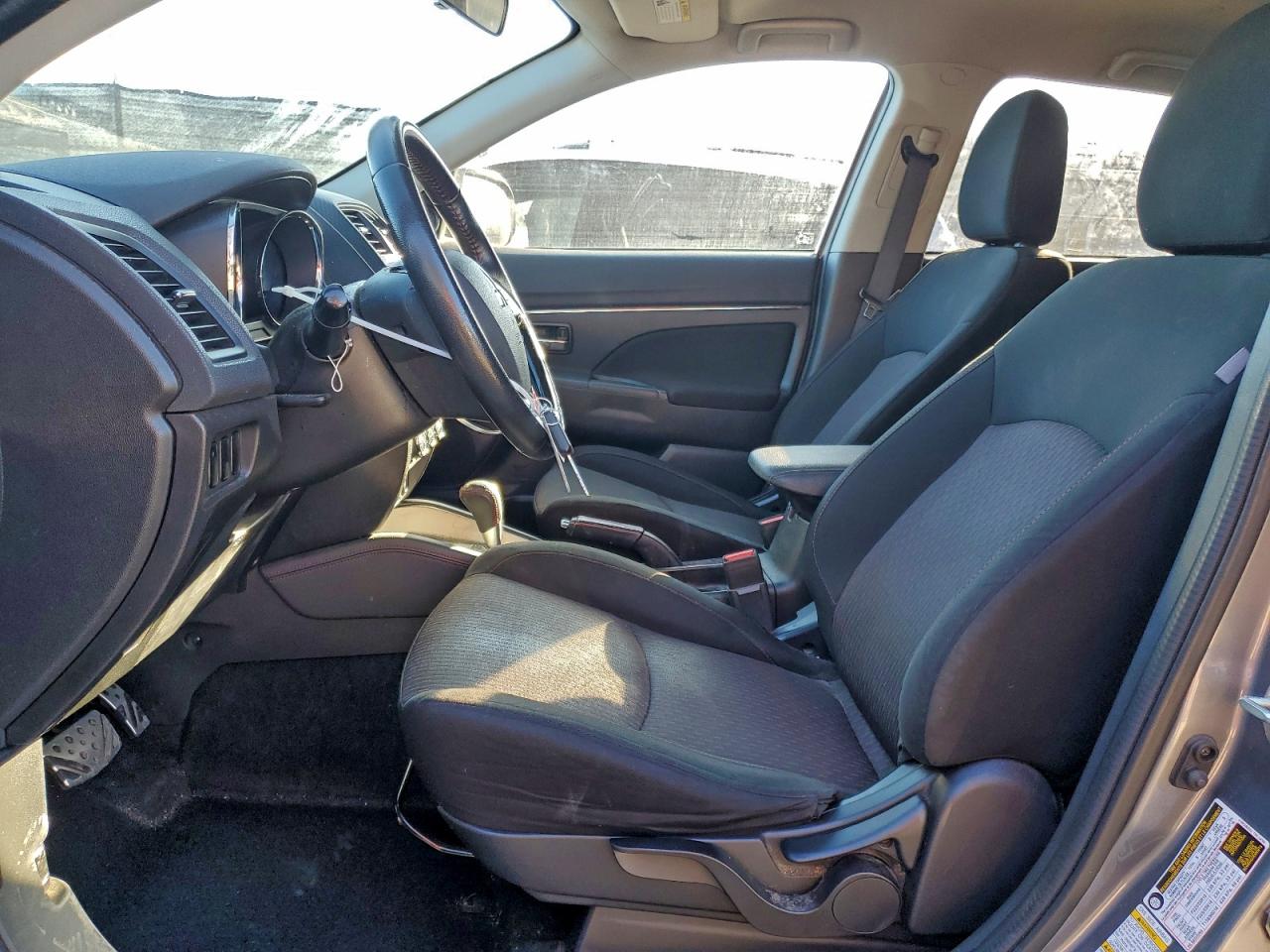 2018 Mitsubishi Outlander Sport Es VIN: JA4AR3AU5JZ022886 Lot: 94193285