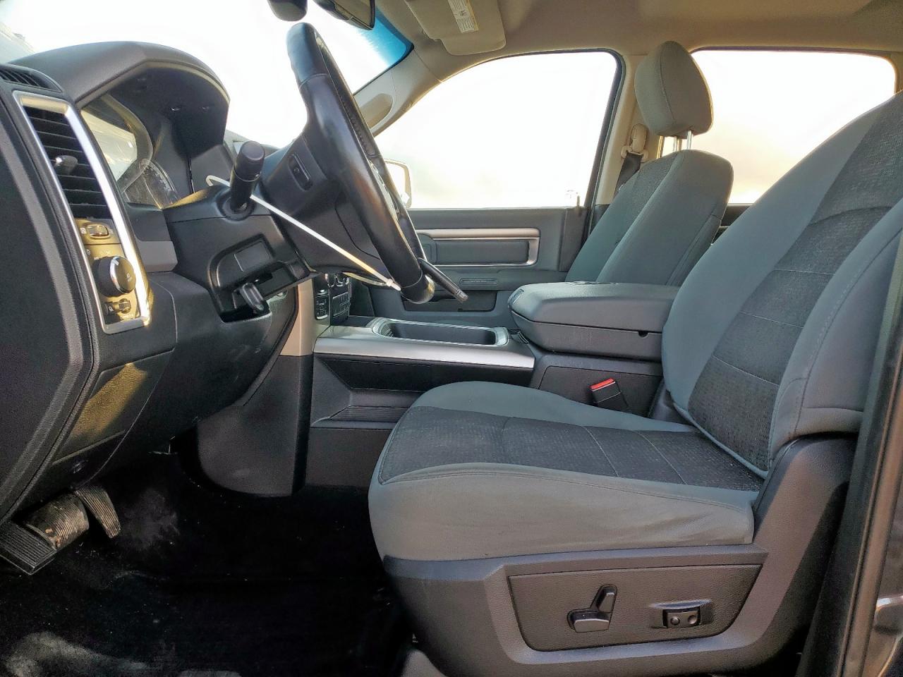 2017 Ram 1500 Slt VIN: 1C6RR7LG0HS610857 Lot: 92871175