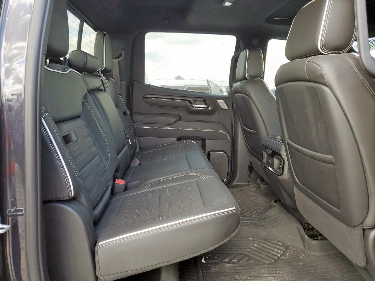 2024 GMC Sierra K1500 At4X VIN: 3GTUUFEL1RG110334 Lot: 93643105