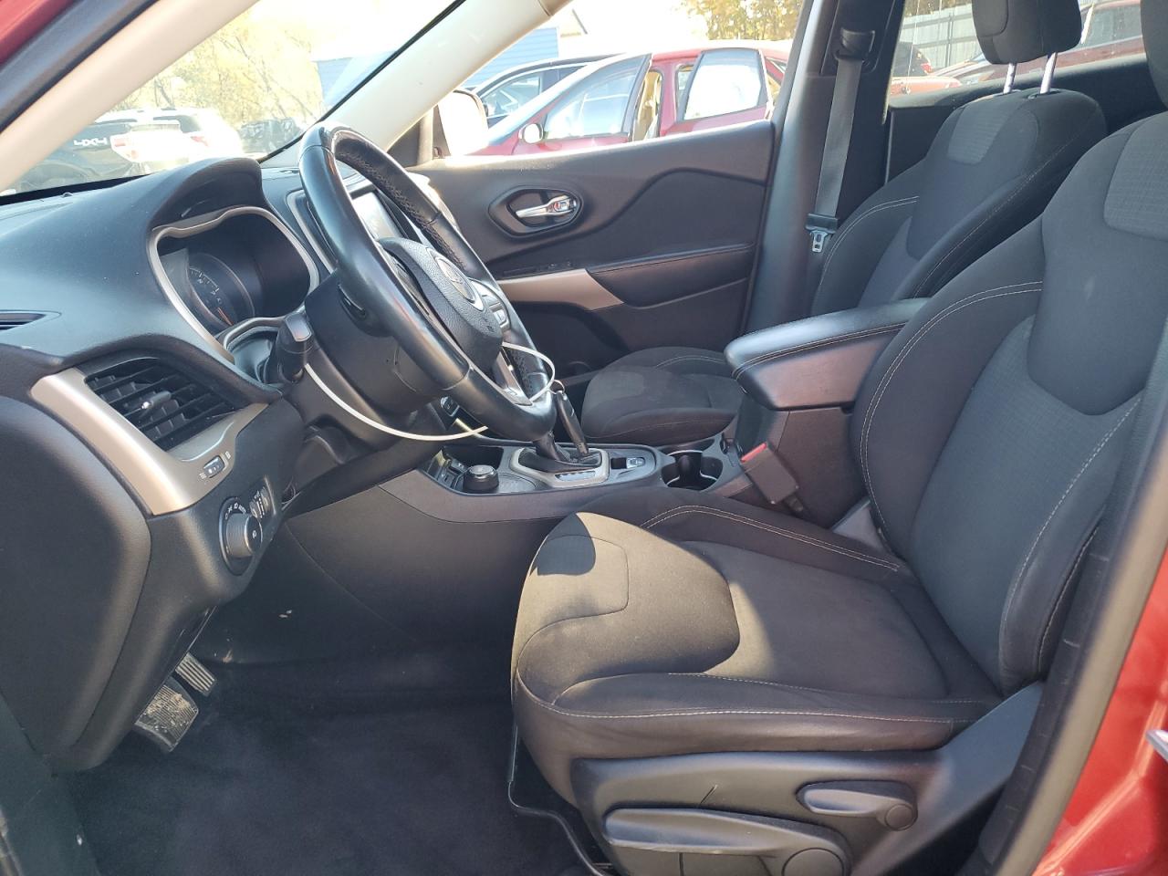 2017 Jeep Cherokee Latitude VIN: 1C4PJMCB8HW634701 Lot: 91271385