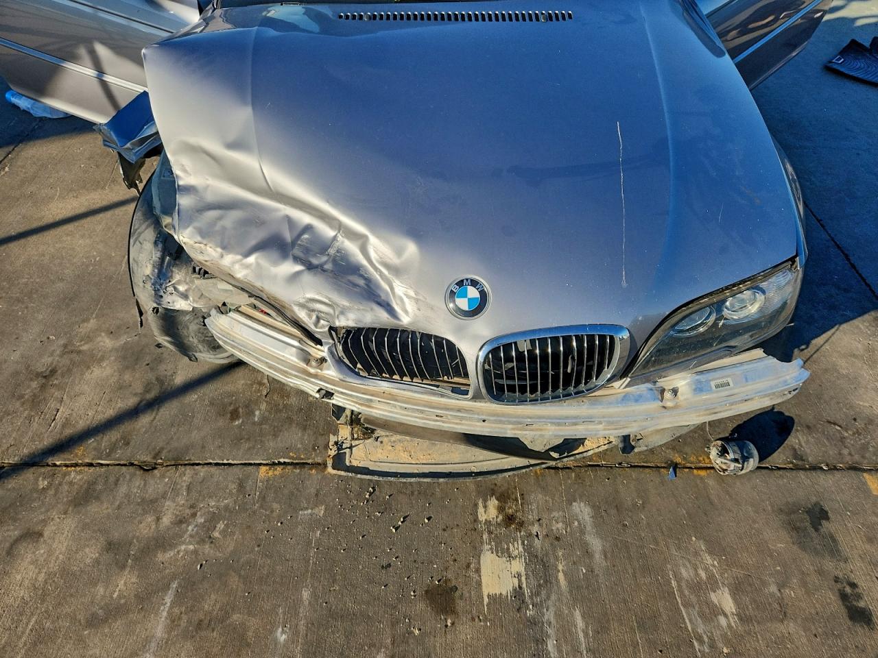 2004 BMW 330 Ci VIN: WBABW53404PL44098 Lot: 93835555