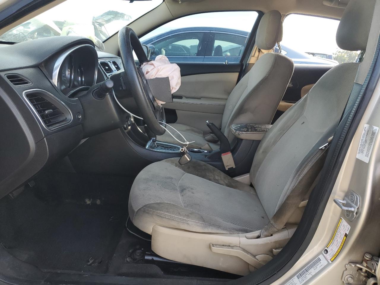 2013 Chrysler 200 Lx VIN: 1C3CCBAB1DN698227 Lot: 92034985