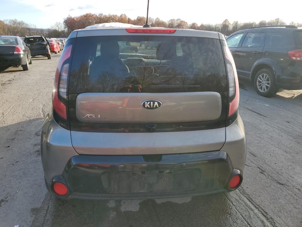 2016 Kia Soul + VIN: KNDJP3A50G7400153 Lot: 92407385