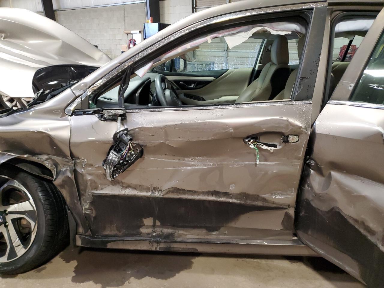 2022 Subaru Legacy Limited VIN: 4S3BWAM62N3003435 Lot: 93299295