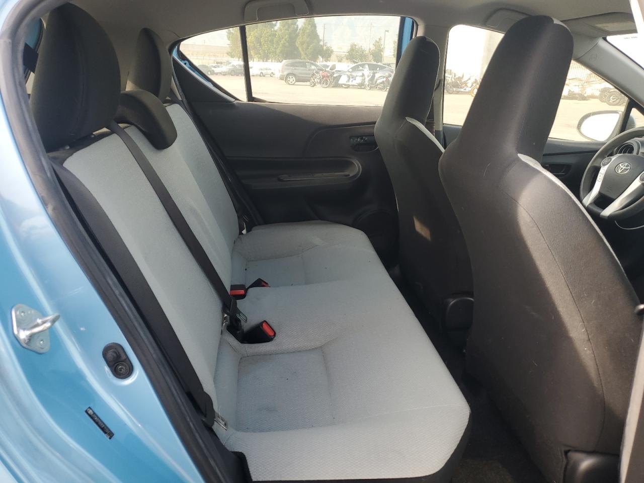 2015 Toyota Prius C VIN: JTDKDTB30F1094745 Lot: 91850385