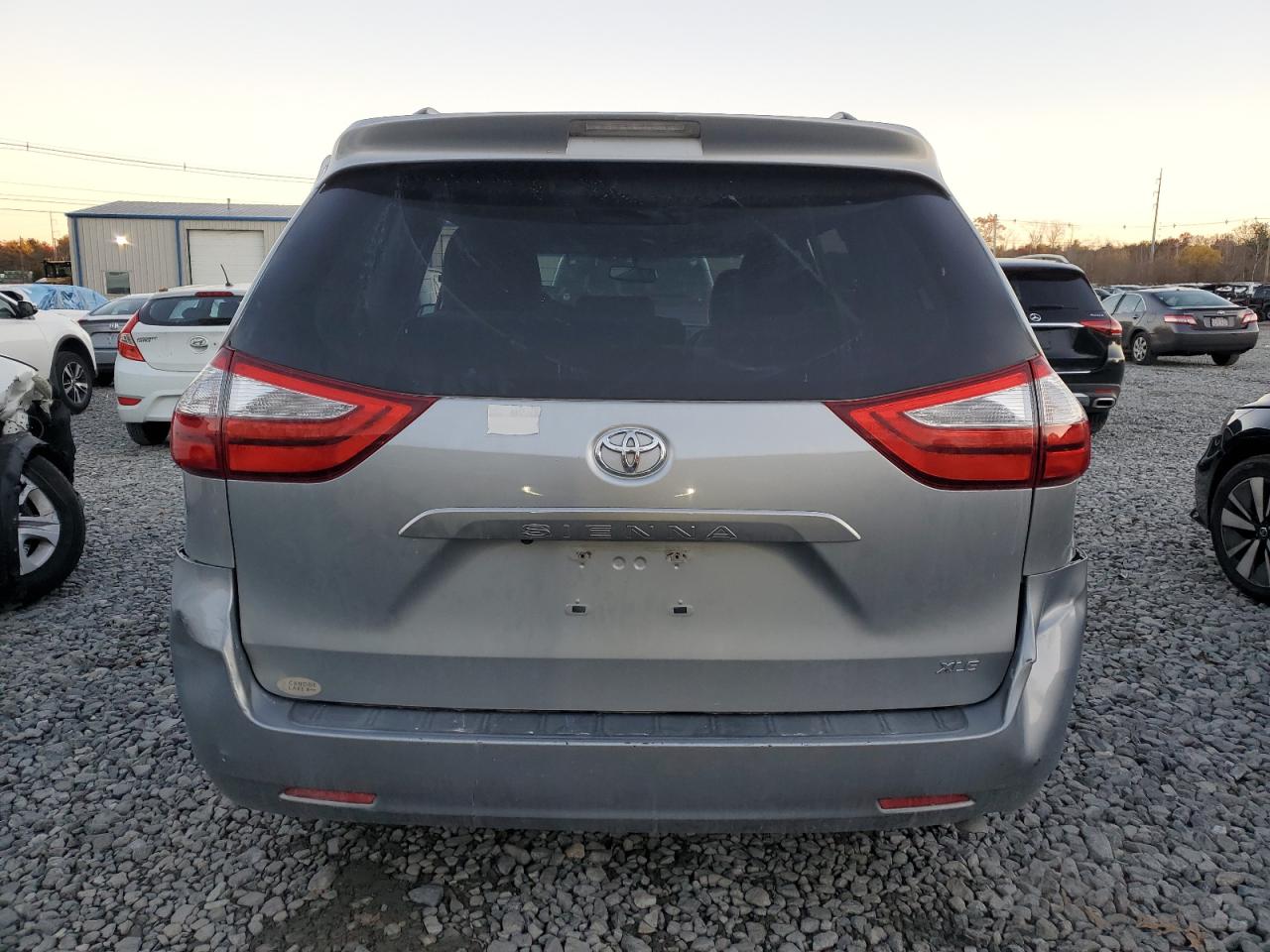 2015 Toyota Sienna Xle VIN: 5TDYK3DC0FS663674 Lot: 93526775