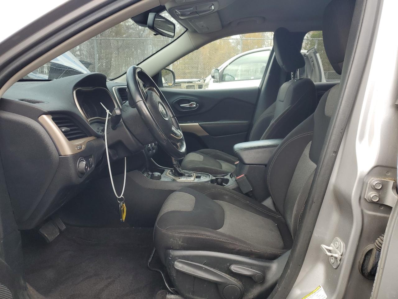 2018 Jeep Cherokee Latitude VIN: 1C4PJMCB9JD574767 Lot: 91450235