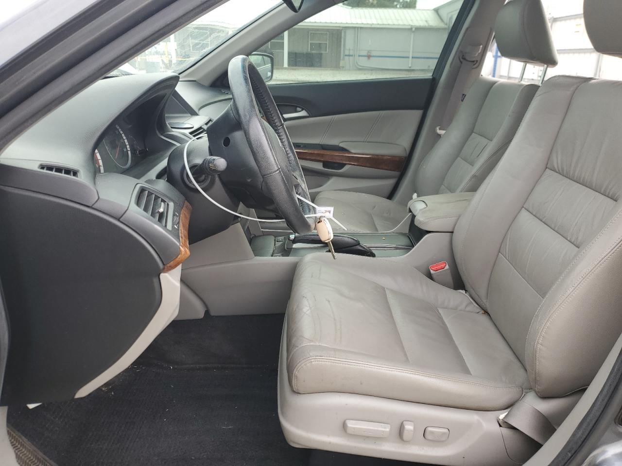 2011 Honda Accord Exl VIN: 1HGCP3F83BA000337 Lot: 91645905