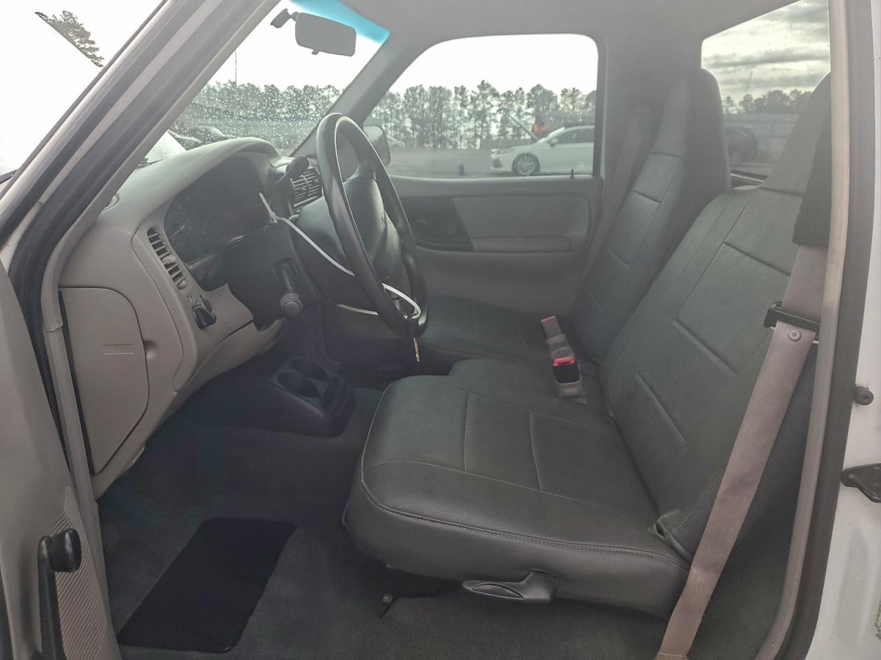 2000 Ford Ranger VIN: 1FTYR10V3YPB33638 Lot: 94449605