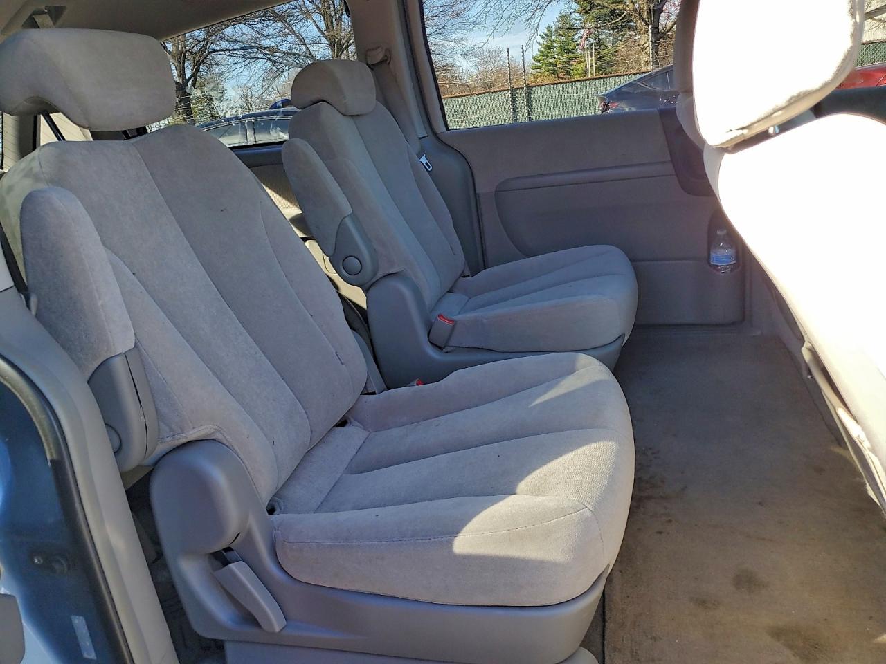 2006 Kia Sedona Ex VIN: KNDMB233466046210 Lot: 94165995