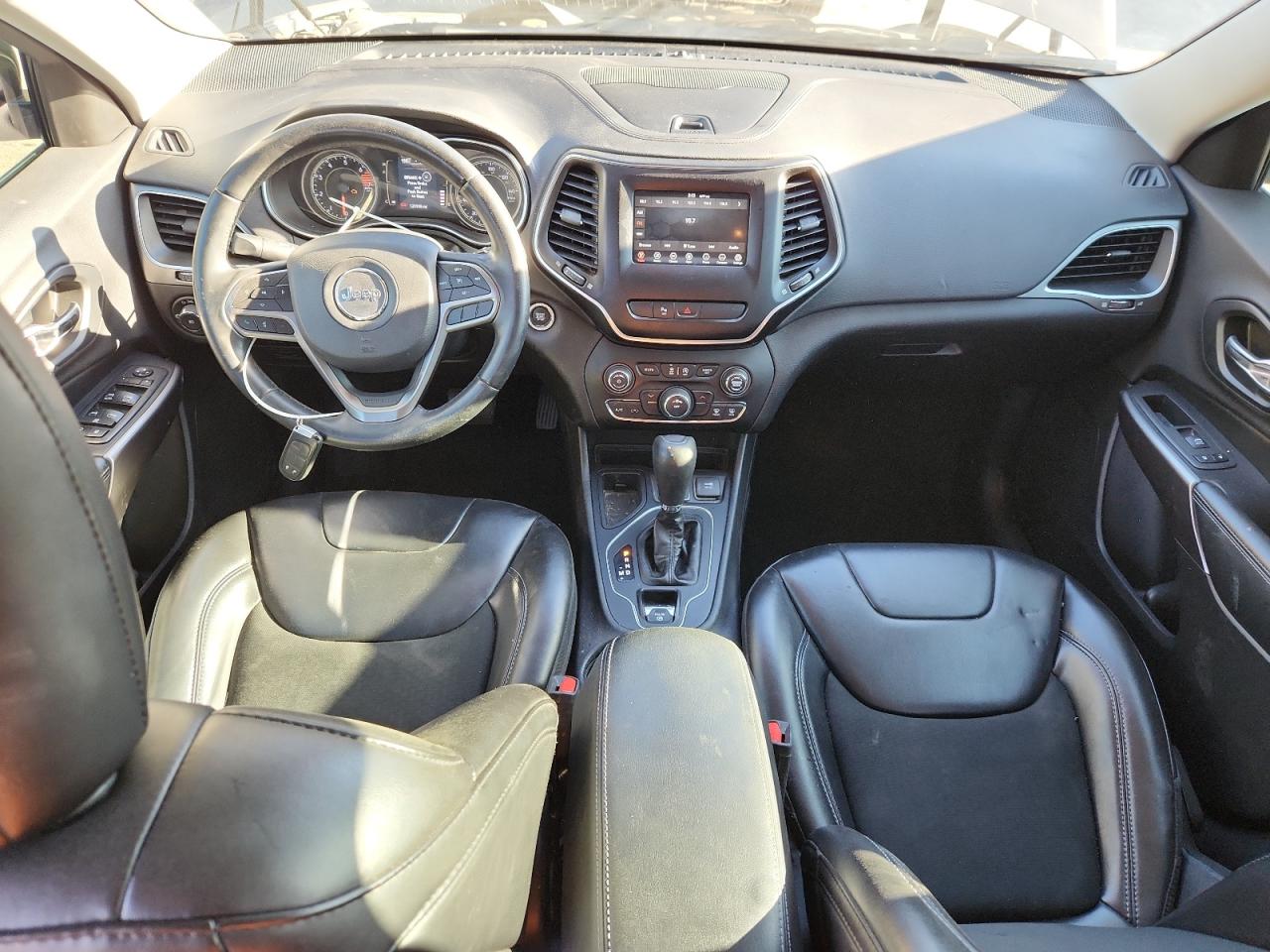 2019 Jeep Cherokee Latitude Plus VIN: 1C4PJLLB5KD395900 Lot: 91455105