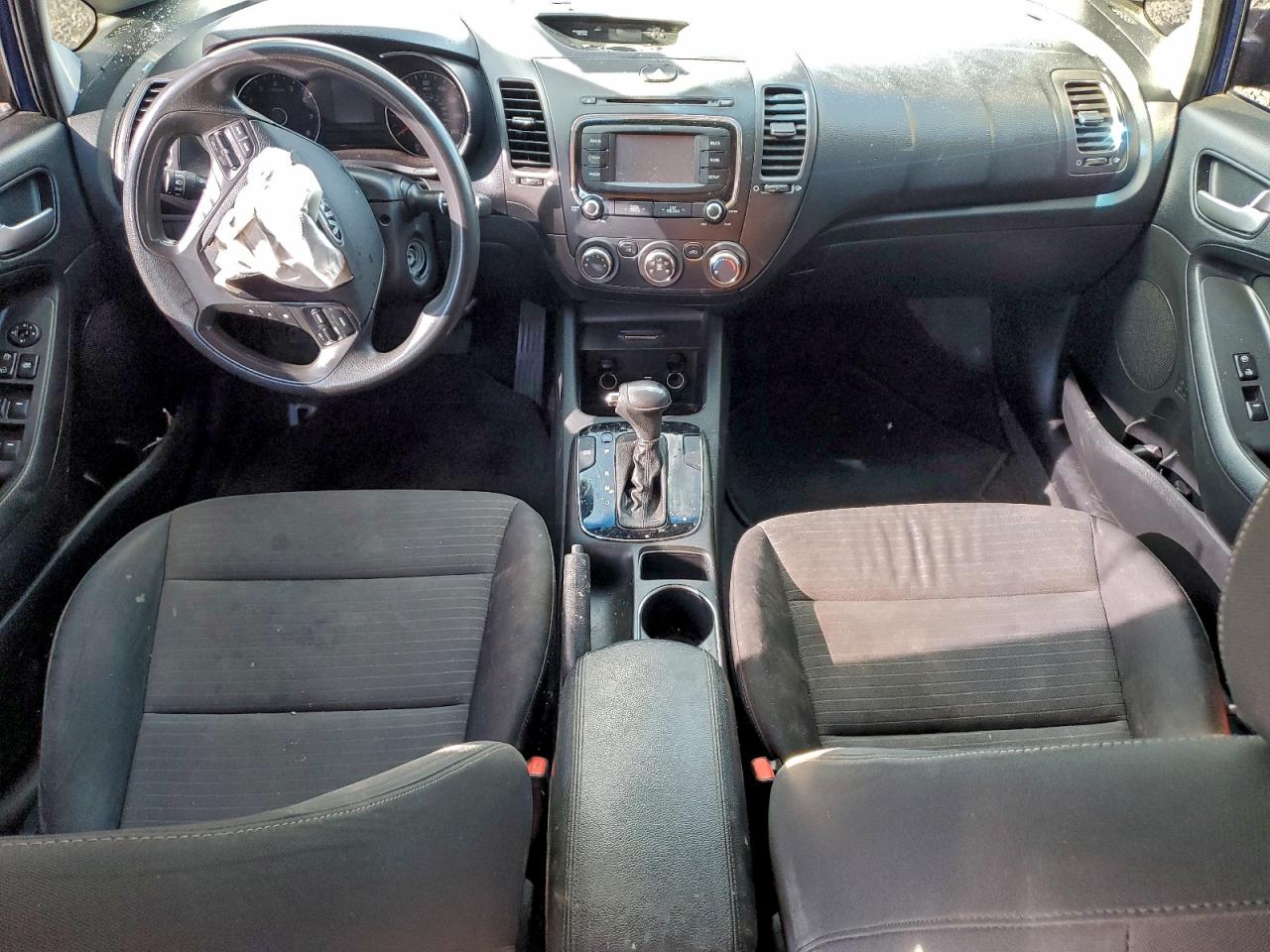 2017 Kia Forte Lx VIN: 3KPFL4A7XHE047527 Lot: 93844935