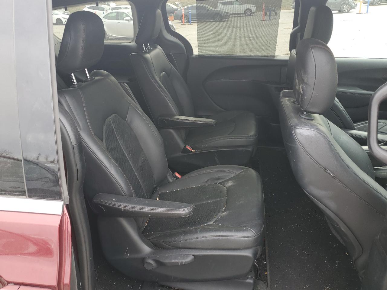 2020 Chrysler Pacifica Hybrid Touring L VIN: 2C4RC1L75LR173553 Lot: 92042305