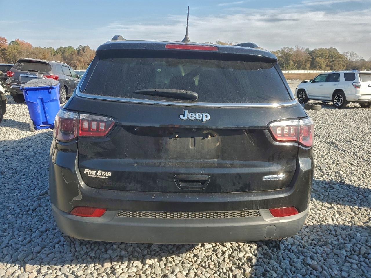 2018 Jeep Compass Latitude VIN: 3C4NJCBB3JT293206 Lot: 93538875