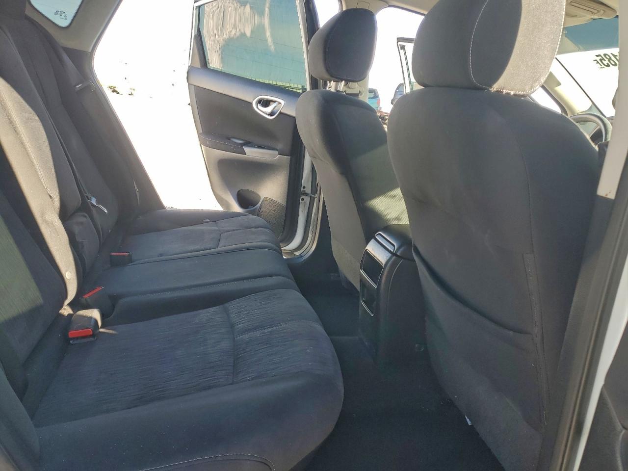 2015 Nissan Sentra S VIN: 3N1AB7AP0FL631073 Lot: 93961185