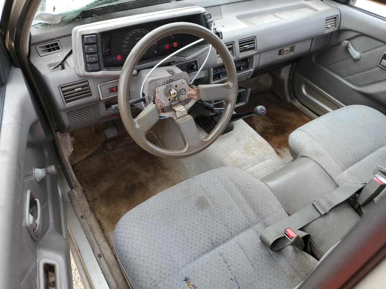 1994 Isuzu Conventional Short Bed VIN: JAACL11L4R7206453 Lot: 91276215