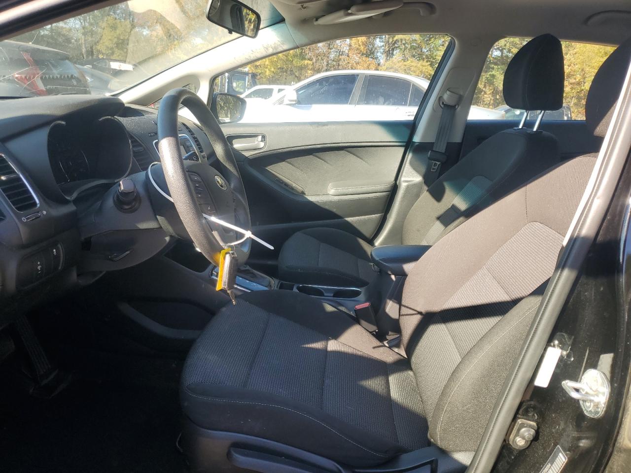 2017 Kia Forte Lx VIN: KNAFK5A81H5718254 Lot: 90814965