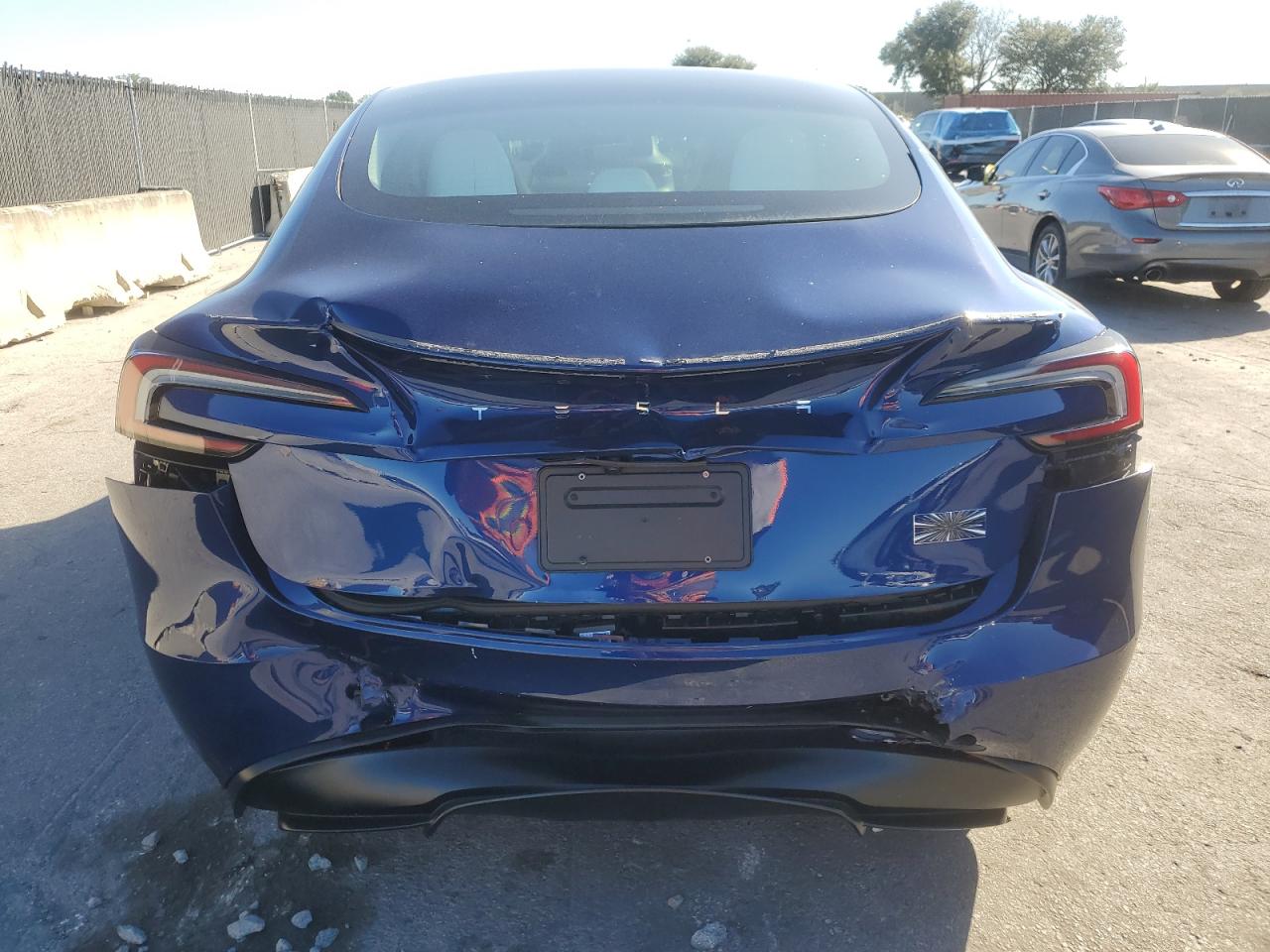 2025 Tesla Model 3 VIN: 5YJ3E1ET2SF063130 Lot: 92362455