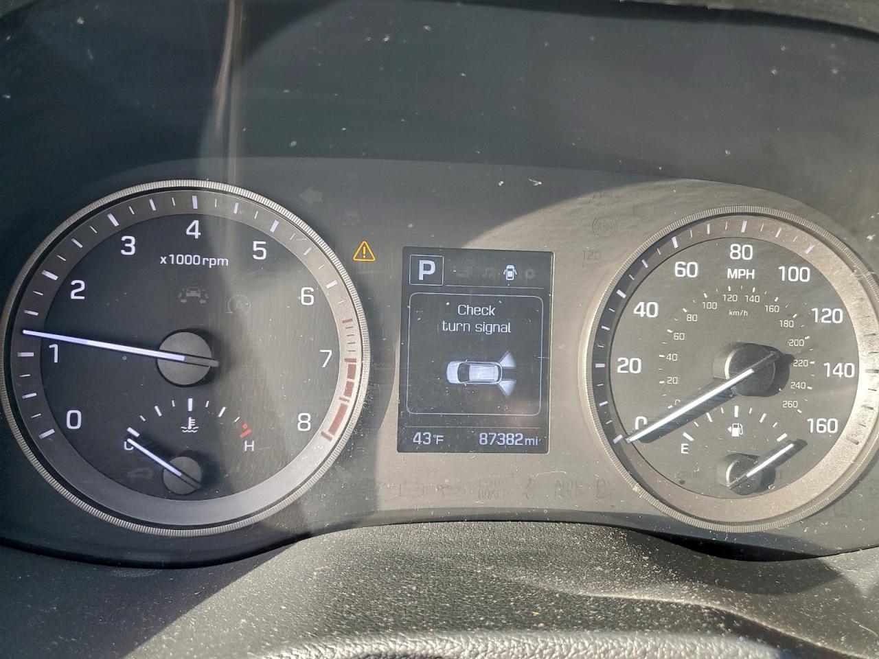 2018 Hyundai Tucson Value VIN: KM8J33A2XJU761668 Lot: 94462065