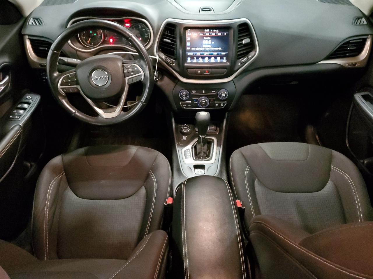 2016 Jeep Cherokee Latitude VIN: 1C4PJMCB6GW266419 Lot: 92580035