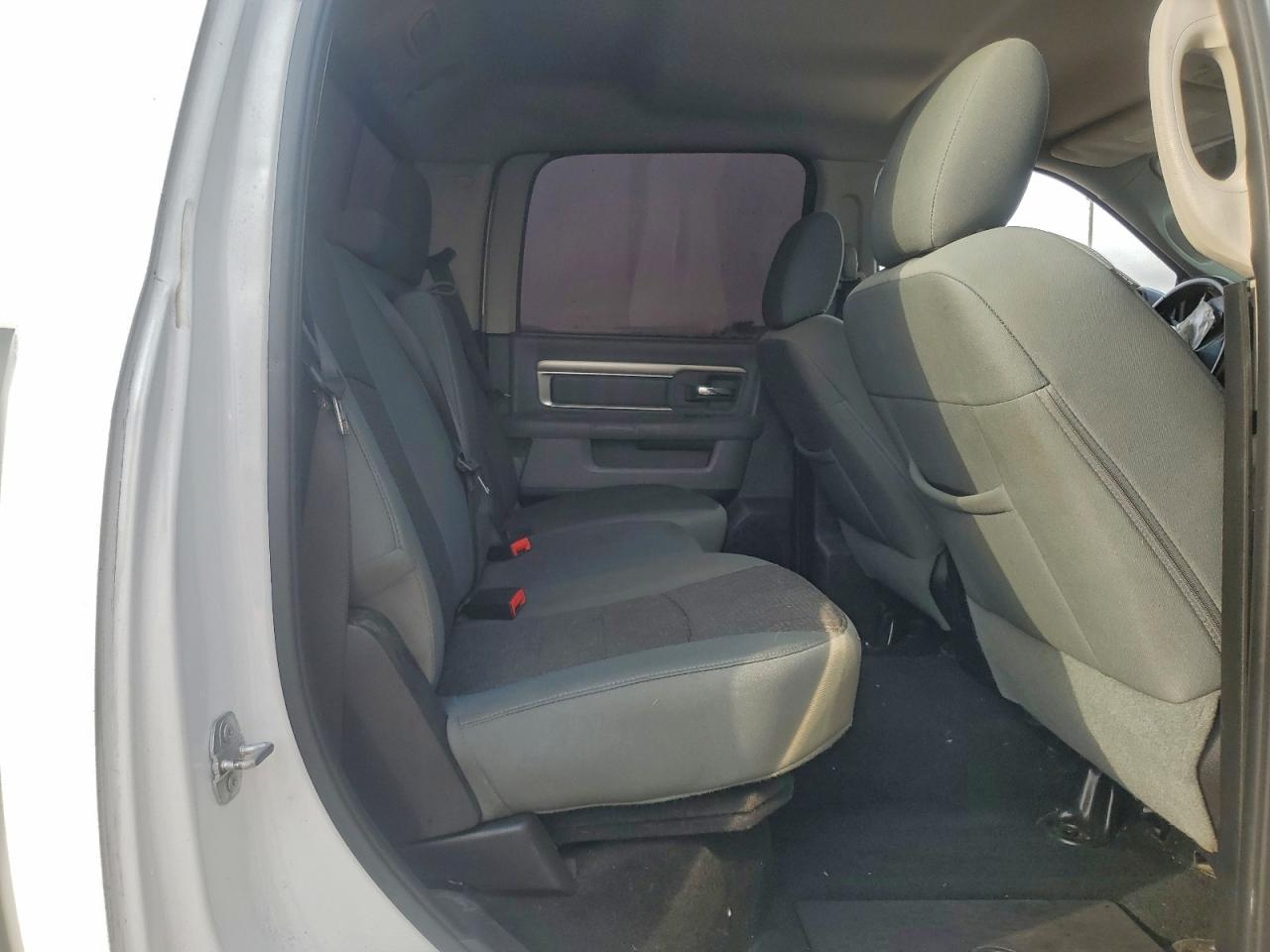 2015 Ram 1500 Slt VIN: 1C6RR6LT3FS761843 Lot: 93510075