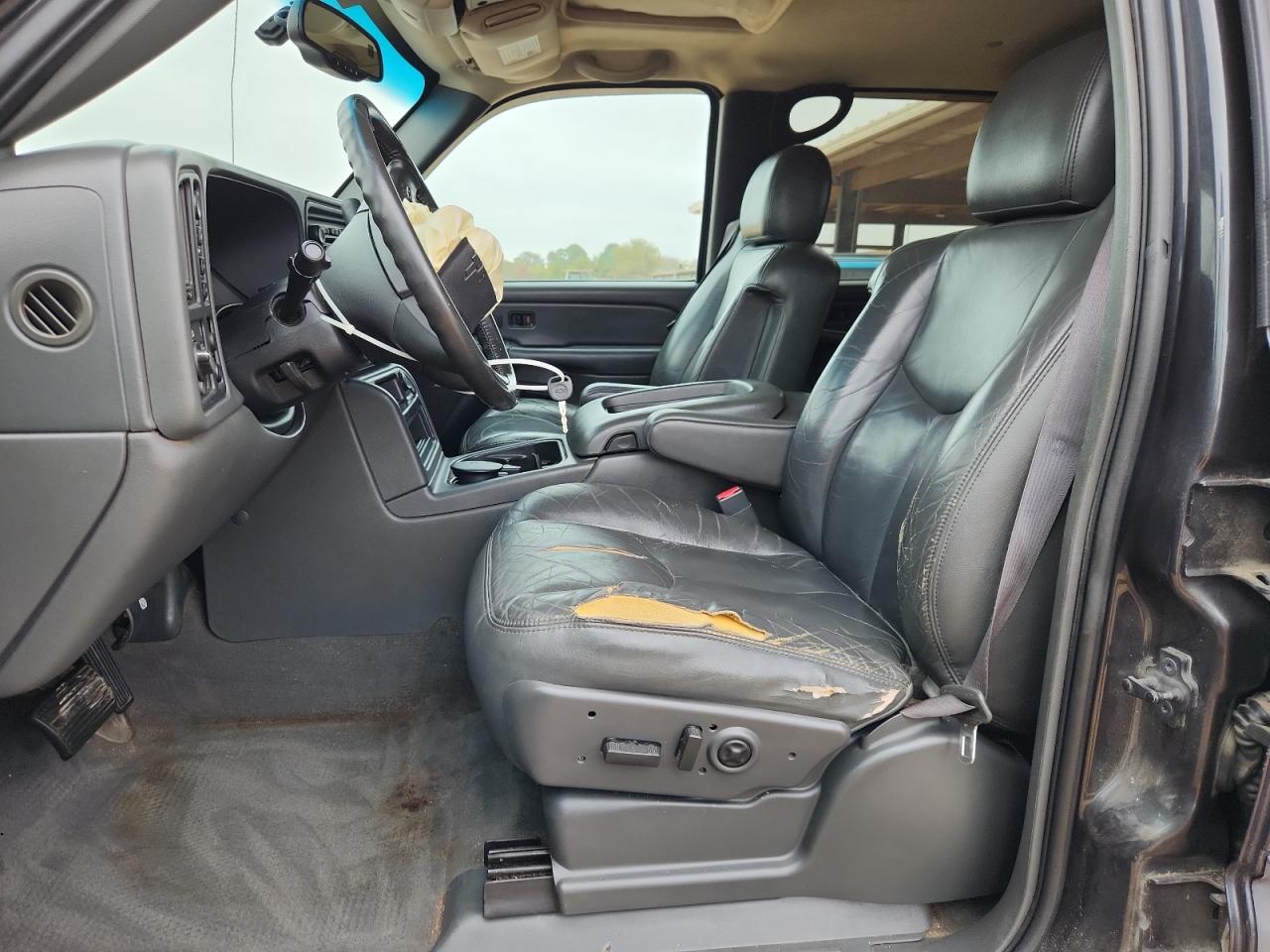 2004 Chevrolet Avalanche K1500 VIN: 3GNEK12T54G121743 Lot: 91440535