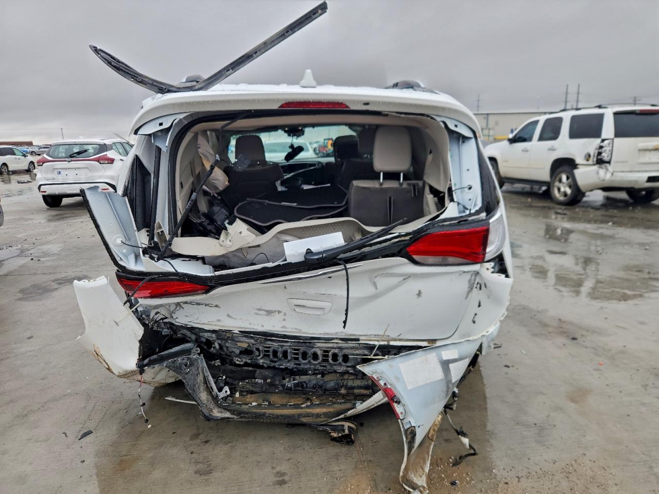 2019 Chrysler Pacifica Touring L Plus VIN: 2C4RC1EG7KR570015 Lot: 93877915