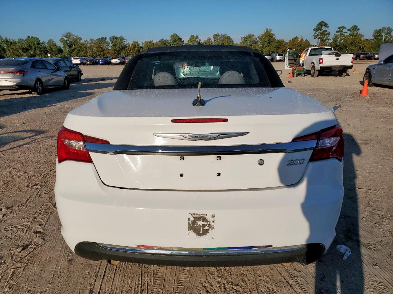 2014 Chrysler 200 Touring VIN: 1C3BCBEG1EN112340 Lot: 91036345