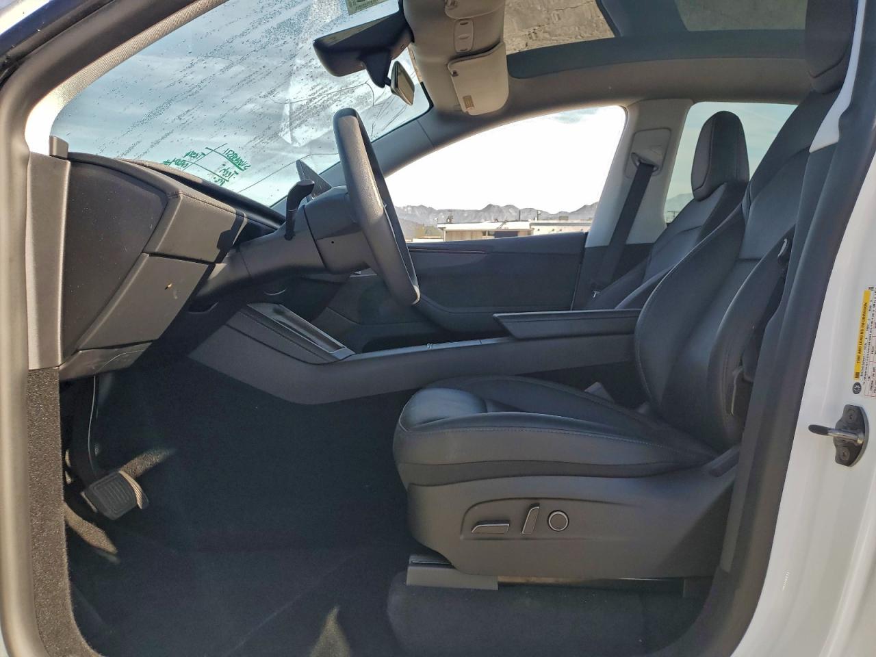 2026 Tesla Model Y VIN: 7SAYGDEE7TF343892 Lot: 93901835