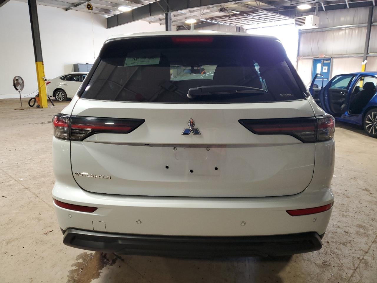 2025 Mitsubishi Outlander Es VIN: JA4J4UA85SZ024467 Lot: 92367925